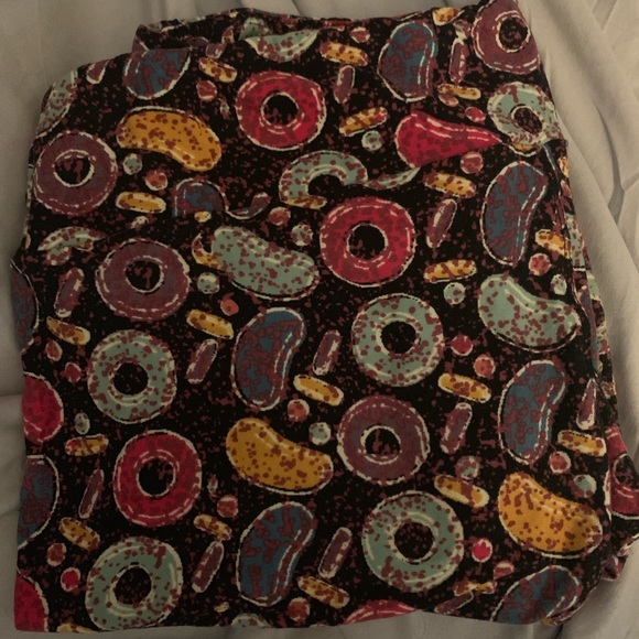 Sweet tooth leggings! - Picture 2 of 2